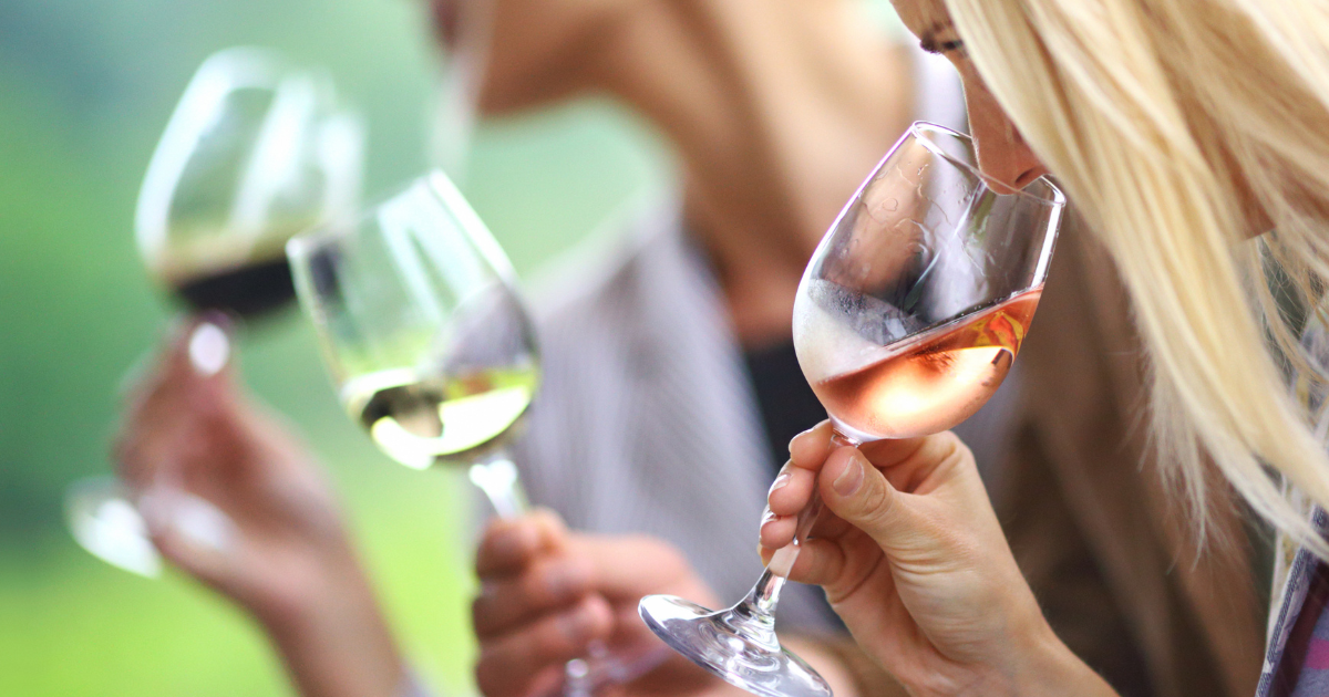 Top Tips For Hosting A Sizzling Summer Wine Tasting Party – Lloyd's ...